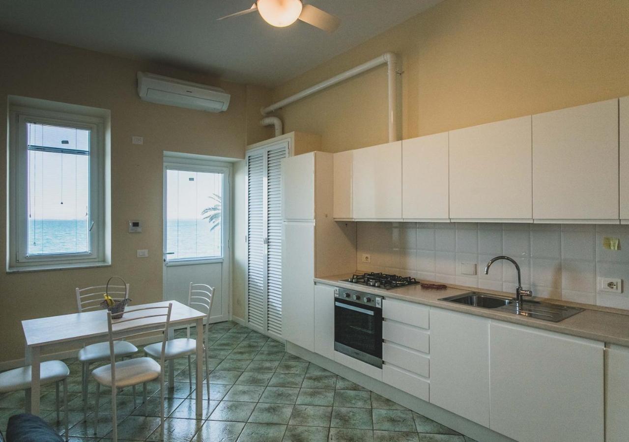 Casa Sul Lungomare Lägenhet Porto Santo Stefano  Exteriör bild